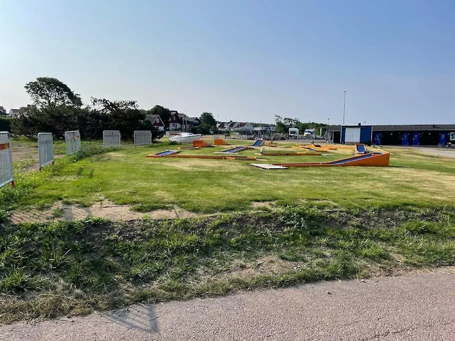 Liten Stuga Pa Stor Tomt Vejbystrand 0*,  Sweden